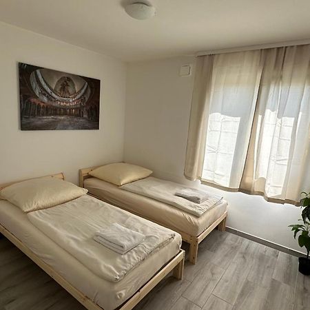 Modern Living Studio Kueche Netflix Inklusive Top Lage Нюрнберг Екстериор снимка