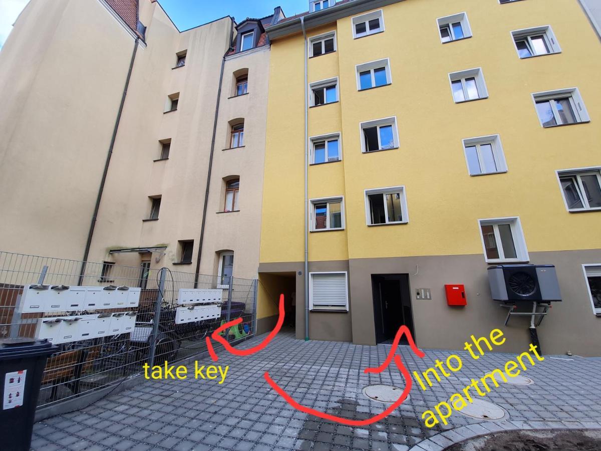 Modern Living Studio Kueche Netflix Inklusive Top Lage Нюрнберг Екстериор снимка